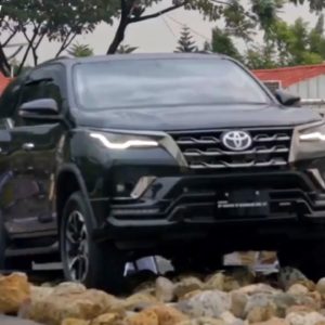 2022 Toyota Fortuner 2.8 GR Sport Off Road Capability Test Drive