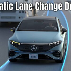 Mercedes Automatic Lane Change Demo